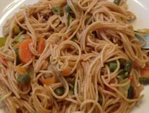 fideos hakka