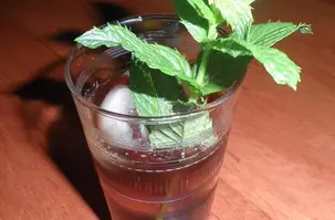 té