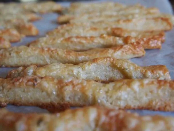 Palitos de queso parmesano fáciles