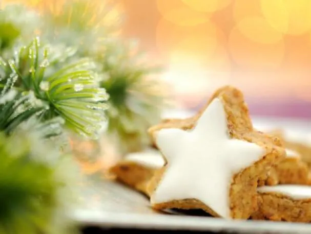 Glaseado de galletas navideñas de ponche de huevo
