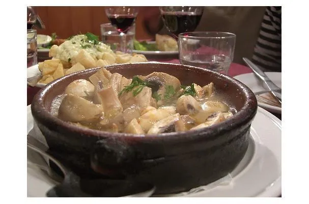 Salsa de ajo al vino