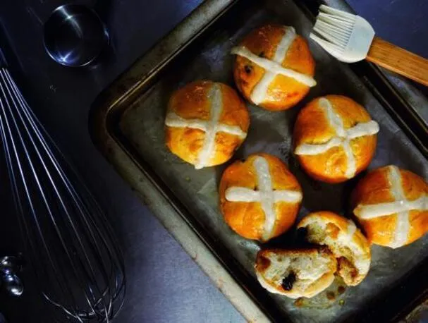Bollos de Pascua sin gluten