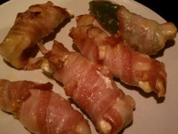 Jalapenos Poppers a la Parrilla para el Día del Partido