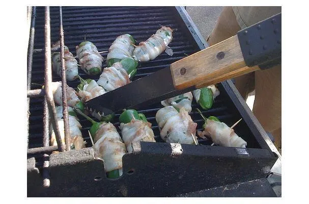 Jalapenos Poppers a la parrilla