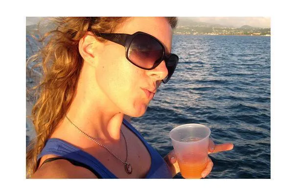 Ponche de ron isleño