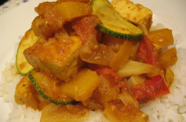 Igual que el tofu Butta.......con salsa de curry de calabaza y tomate