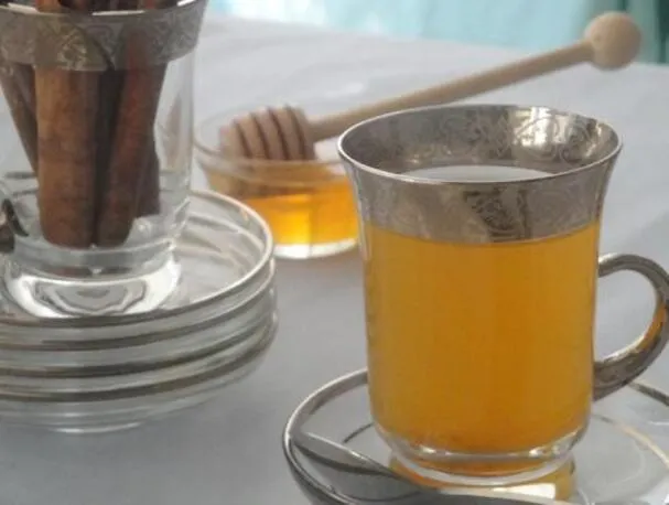 Kahwa (Té aromático especiado de Cachemira)