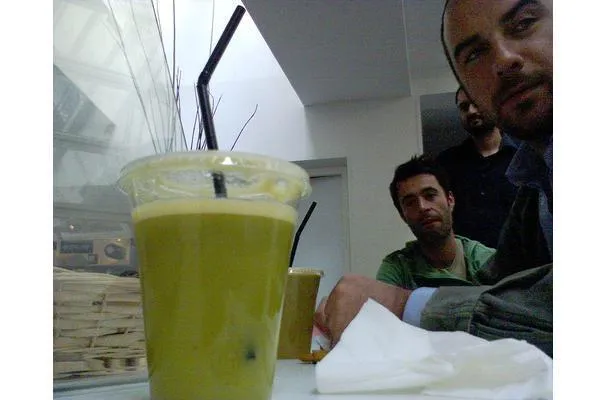 Jugo de kiwi y naranja