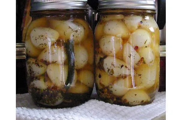 Jalapeños marinados