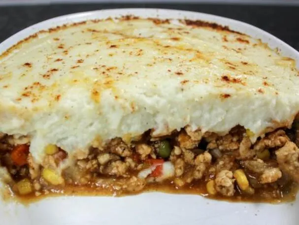 Pastel de pastor con puré de coliflor