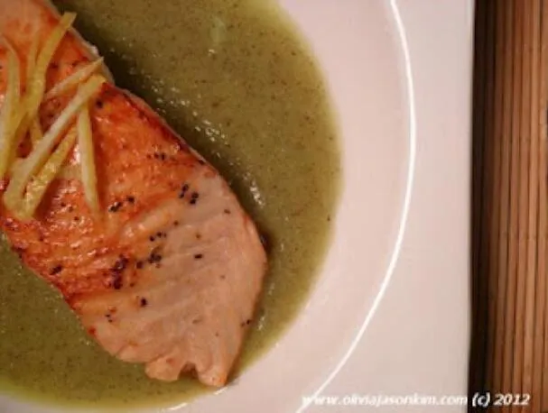 Salmón en puré de kiwi y limón