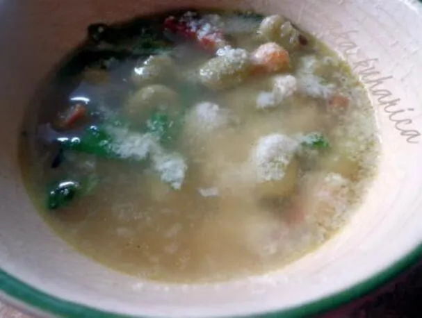 Sopa de habas, guisantes y garbanzos