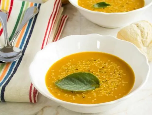 Sopa picante de zanahoria y amaranto