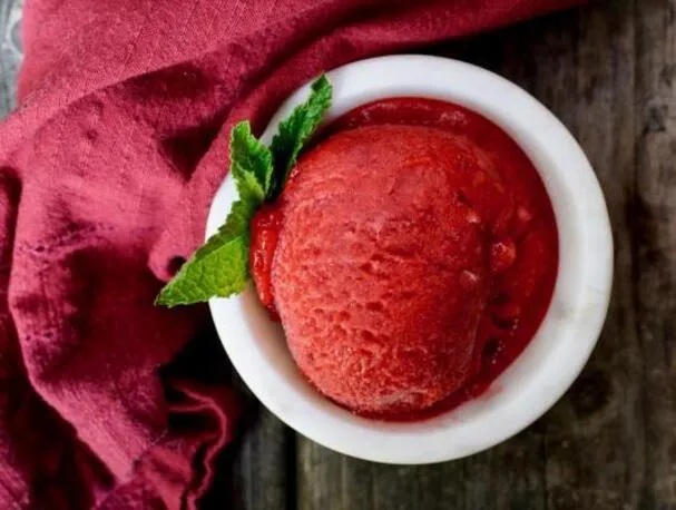 Sorbete de frutos rojos de verano