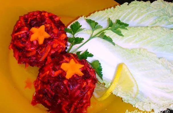 Ensalada vegana de betabel con zanahoria y manzana