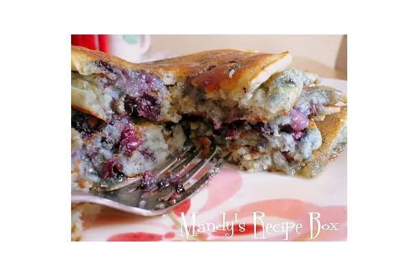 Pancakes de arándanos con suero de leche