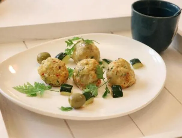 ALBÓNDIGAS DE POLLO