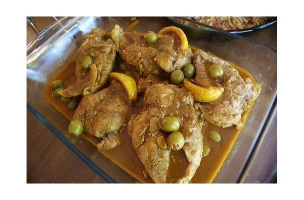 Pollo argelino con aceitunas