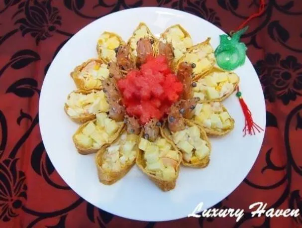 Año Nuevo chino Ensalada de camarones riendo Inari Age